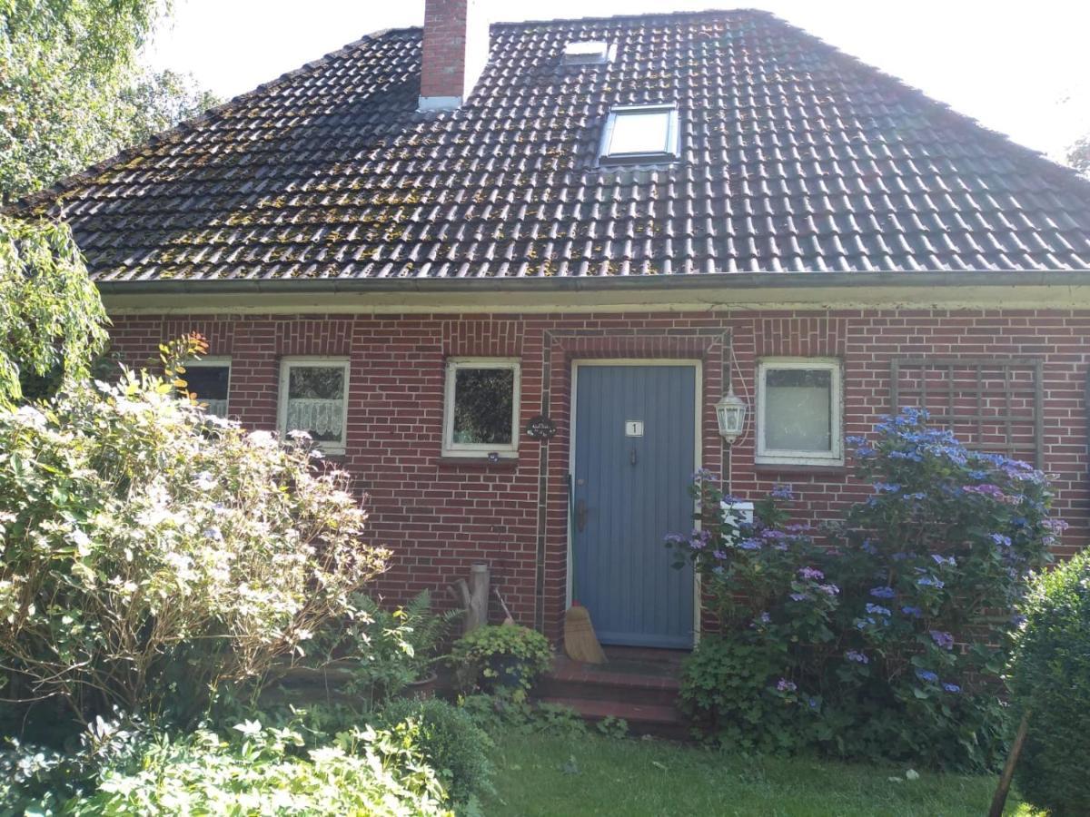 Charmantes Ferienhaus In Nordfriesland Humptrup Exteriör bild