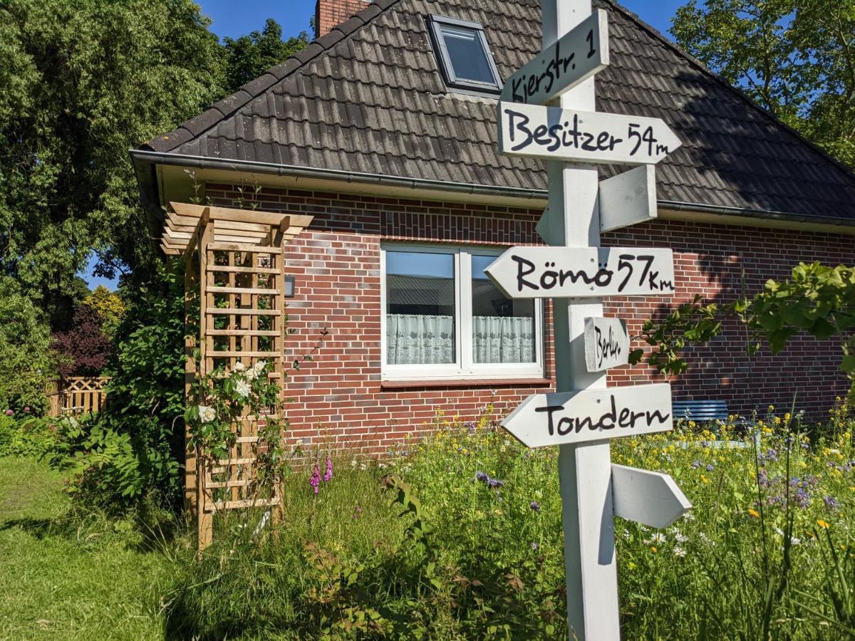 Charmantes Ferienhaus In Nordfriesland Humptrup Exteriör bild